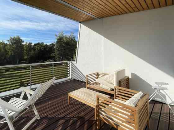 Сдается в аренду меблированная 4-комнатная квартира в новом проекте в Меллужи, Jūrmala