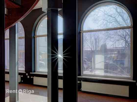 Коммерческие помещения с широкими возможностями использования в Rīga