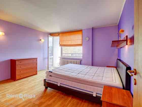 Сдаётся 3комнатная квартира!  Планировку квартиры составляет кухня, совмещённая Рига