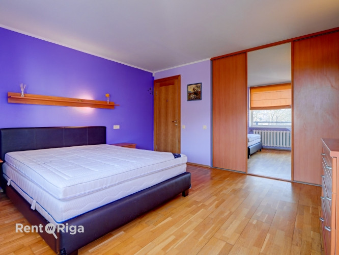 Сдаётся 3комнатная квартира!  Планировку квартиры составляет кухня, совмещённая Рига - изображение 8