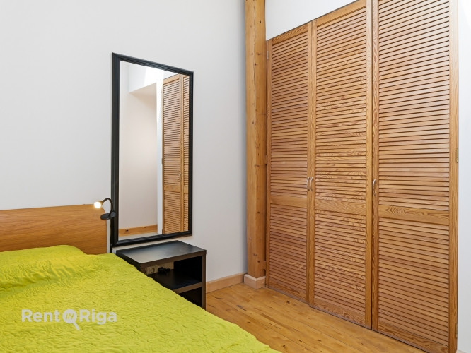 Эксклюзивная двухуровневая мансардная квартира с частной террасой на крыше  в Рига - изображение 7