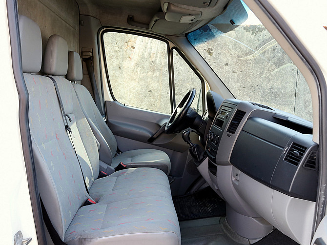 Volkswagen Crafter Van 2.5 TDI 100kW Таллин - изображение 6