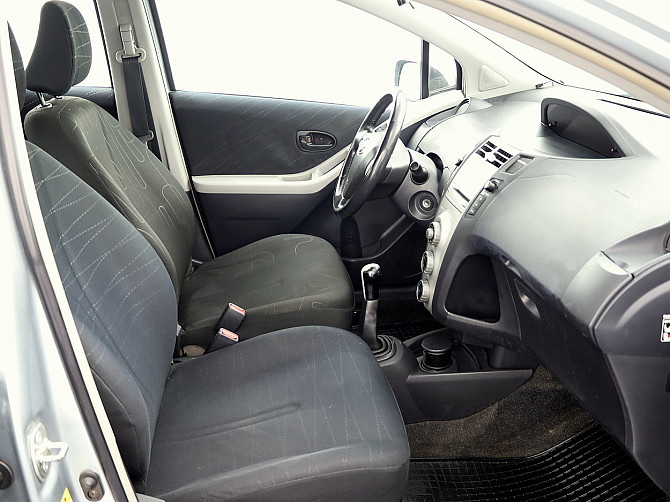 Toyota Yaris Linea Sol 1.4 D-4D 66kW Таллин - изображение 6