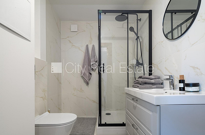 Zeme īpašumā, ķieģeļu mūra sienas, labiekārtota apzaļumota teritorija, vieta Jūrmala - foto 19