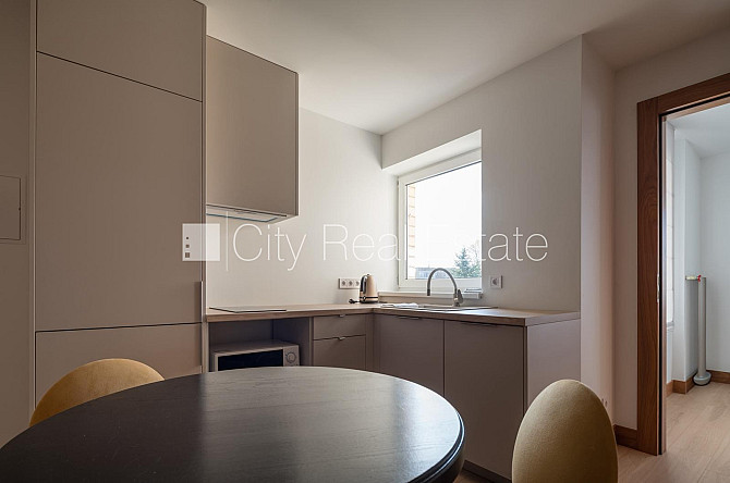 Zeme īpašumā, ķieģeļu mūra sienas, labiekārtota apzaļumota teritorija, vieta Jūrmala - foto 9