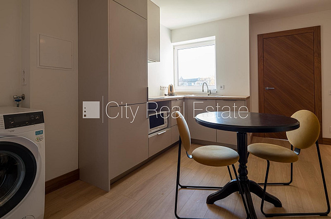 Zeme īpašumā, ķieģeļu mūra sienas, labiekārtota apzaļumota teritorija, vieta Jūrmala - foto 11