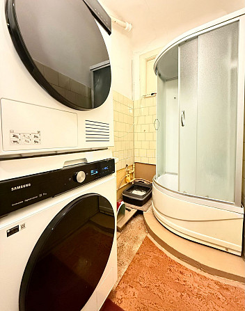 Фасадный дом, реновированный дом, благоустроенная озеленённая территория, Рига - изображение 15