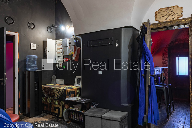 Restaurēta māja, bruģēts piebraucamais ceļš, ieeja no ielas, istabas izolētas 4 gab., Rīga - foto 9