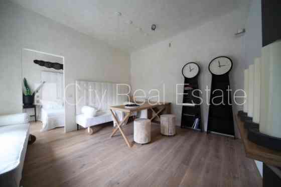 Фасадный дом, количество квартир в здании 12 шт., поменянное покрытие крыши, Jūrmala