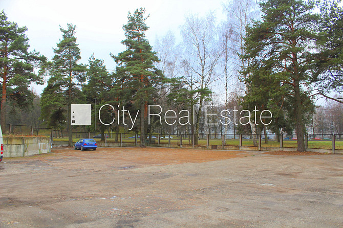 Fasādes māja, slēgts pagalms, iežogota teritorija, vieta vairākām automašīnām, beletāža, Rīga - foto 13