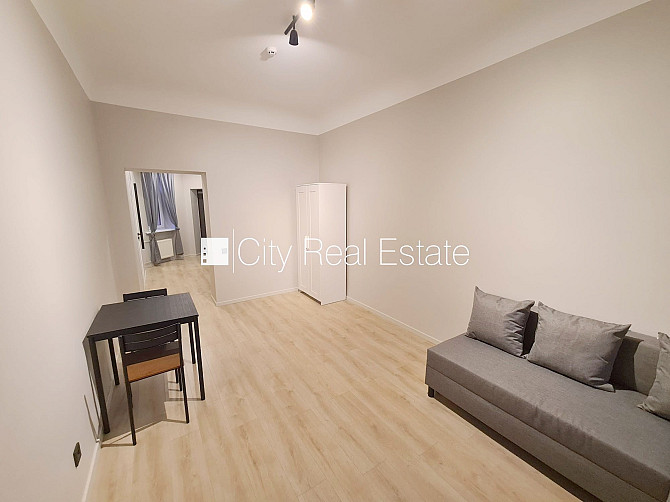 Фасадный дом, реновированный дом, закрытый двор, вход с улицы и со двора, лифт, Рига - изображение 2