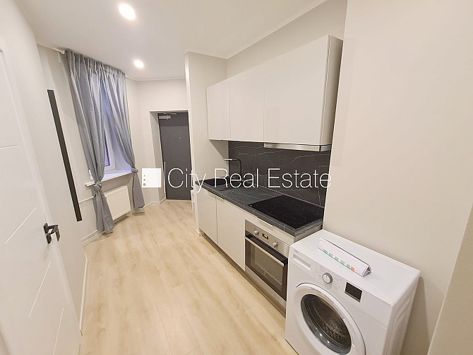 Фасадный дом, реновированный дом, закрытый двор, вход с улицы и со двора, лифт, Рига - изображение 4