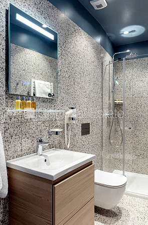 Jaunceltne, fasādes māja, labiekārtota apzaļumota teritorija, pazemes autostāvvieta, ieeja no Jūrmala - foto 18