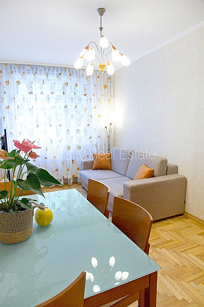 Fasādes māja, renovēta māja, labiekārtota apzaļumota teritorija, ieeja no ielas un pagalma, Rīga - foto 2