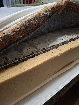 Pardodu matraci labā stāvoklī. ir vasaras un ziemas puse. ziemas puse ir labākā stāvoklī. Sk. arī... Вентспилс - изображение 2