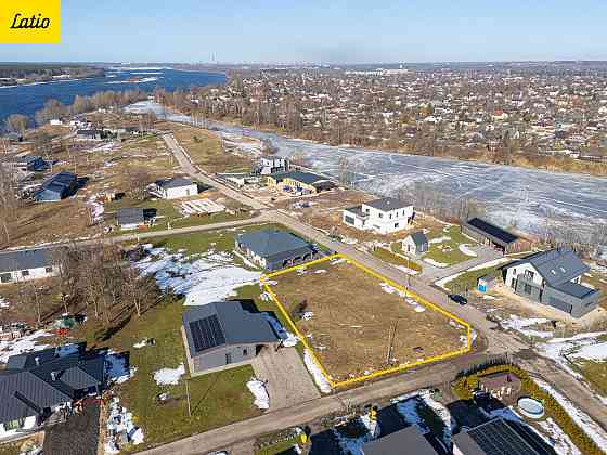 Privātmājas apbūves zemes gabals Zirņu salā pie Daugavas, lieliska vieta mājas būvniecībai dabas tuv Саласпилс