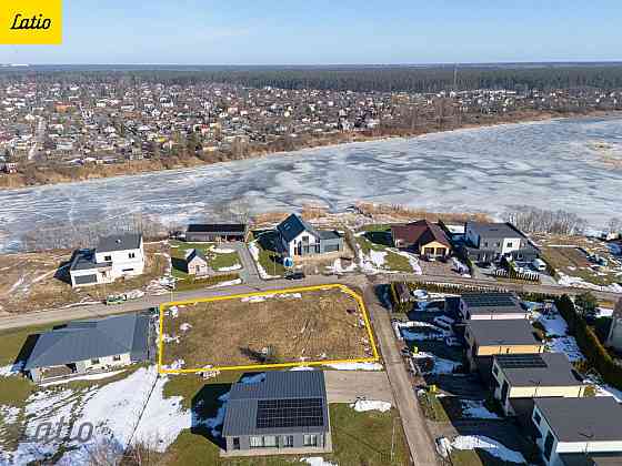 Privātmājas apbūves zemes gabals Zirņu salā pie Daugavas, lieliska vieta mājas būvniecībai dabas tuv Саласпилс