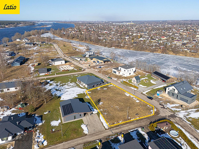 Privātmājas apbūves zemes gabals Zirņu salā pie Daugavas, lieliska vieta mājas būvniecībai dabas tuv Саласпилс - изображение 1