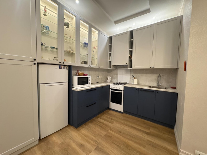 Izīrē klusu un mājīgu 2 istabu dzīvokli!  Dzīvoklis ir gaišs, pilnībā aprīkots un tam ir atsevišķa i Рига - изображение 8