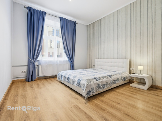 Svaigs 3-istabu dzīvoklis Rīgas centrā!   Pārdomāts plānojums  ieejas halle, viesistaba Rīga - foto 9