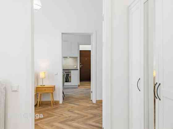 Свежая 3-комнатная квартира в центре Риги!  Продуманная планировка  прихожая, Rīga