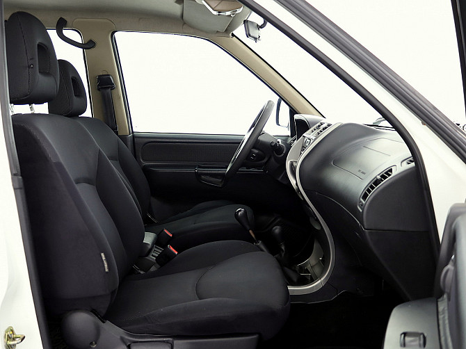 Nissan Terrano Facelift 4x4 2.7 dCi 92kW Tallina - foto 6