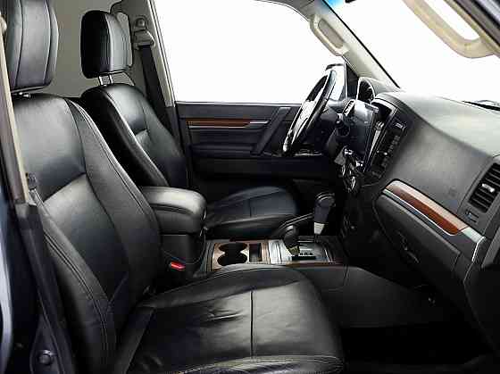 Mitsubishi Pajero Luxury ATM 3.2 Di-D 125kW Таллин