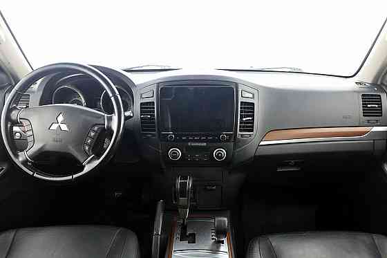 Mitsubishi Pajero Luxury ATM 3.2 Di-D 125kW Таллин