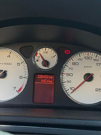 Pārdodu Peugeot 407, 2004. gada izlaidums. Tikko izieta tehniskā apskate, auto gatavs... Рига - изображение 6