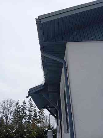 Piedāvāju: -Skārda seguma jumta uzklāšanu; -Jumta remontu; -Parapetu uzstādīšanu; -Notēkudeņu... Rīga