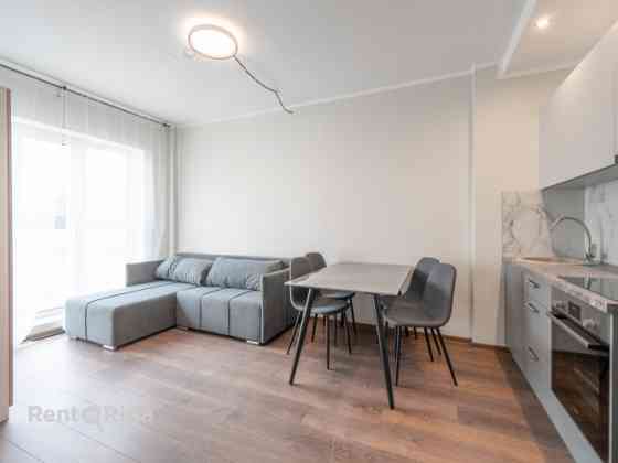 Сдается просторная и светлая 2-комнатная квартира с удобной планировкой. Rīga