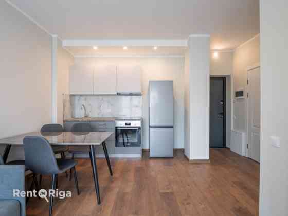 Сдается просторная и светлая 2-комнатная квартира с удобной планировкой. Rīga