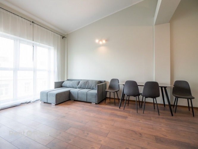 Сдается просторная и светлая 2-комнатная квартира-лофт с высокими потолками и Рига - изображение 2