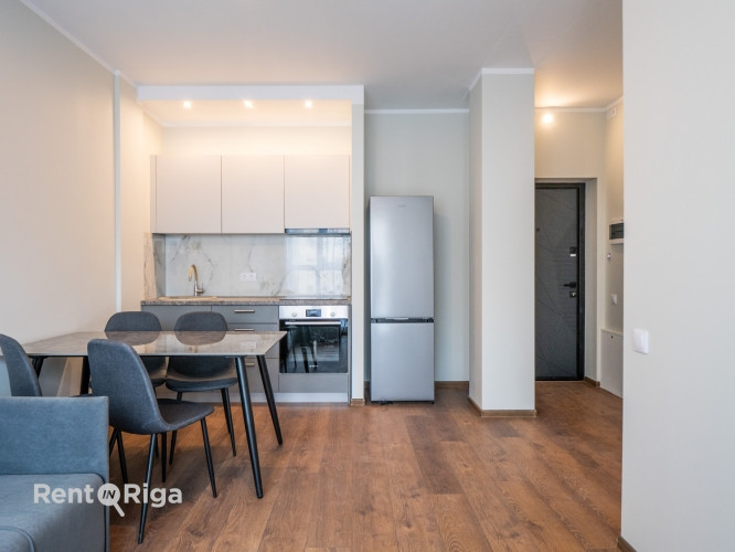 Сдается просторная и светлая 2-комнатная квартира с удобной планировкой. Рига - изображение 1