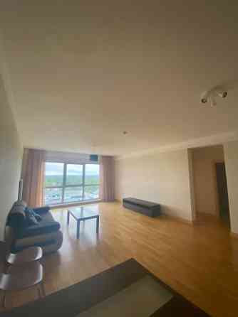 Сдается просторная 3хкомнатная квартира в многоэтажном жилом и деловом Рига