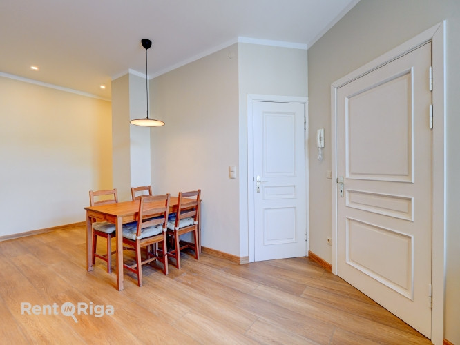 Тишина двора кажется привлекательной, когда всего в нескольких шагах можно Рига - изображение 6