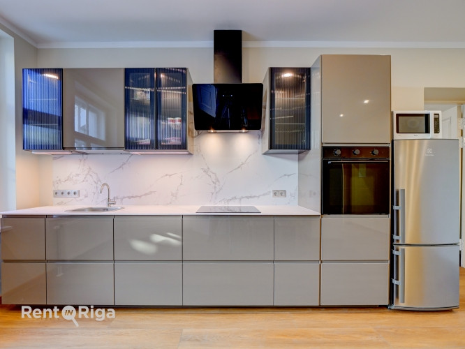 Тишина двора кажется привлекательной, когда всего в нескольких шагах можно Рига - изображение 2