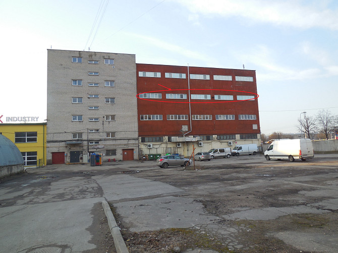 Iznomā telpas 1100 m² platībā (3 st.) ražošanai vai noliktavai (iepriekš izmantotas parfimērijas... Rīga - foto 8