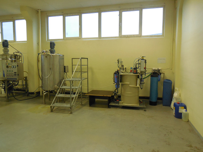 Iznomā telpas 1100 m² platībā (3 st.) ražošanai vai noliktavai (iepriekš izmantotas parfimērijas... Rīga - foto 3