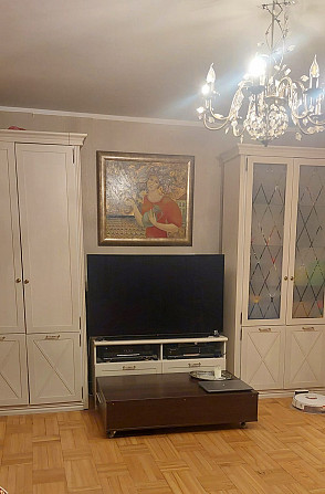 Īpašnieks pārdod gaišu, plašu un mājīgu 3‑istabu dzīvokli 119. sērijas mājā. Zeme zem ēkas -... Rīga - foto 1