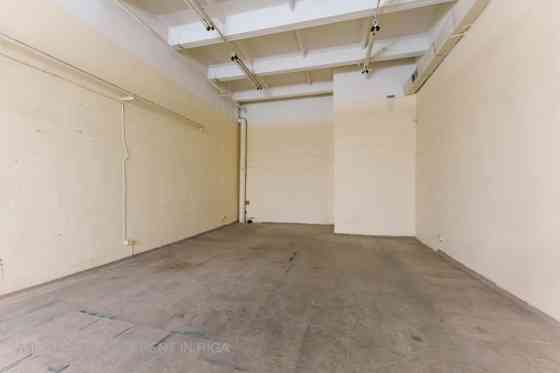 Аренда тёплого производственно-складского помещения в Пурвциемсе  рядом с ТЦ Рига