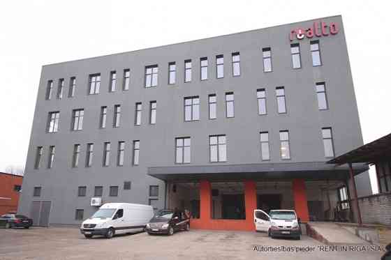 Аренда тёплого производственно-складского помещения в Пурвциемсе  рядом с ТЦ Rīga