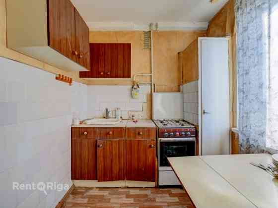 Продаётся квартира в выгодной локации с большим потенциалом.  Предлагаем Rīga