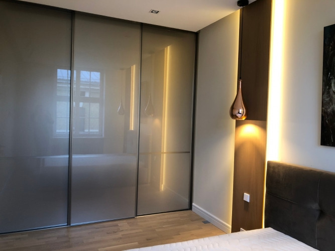 A beautiful and cozy one-bedroom apartment for rent in the very heart of the city  an exceptional lo Рига - изображение 9