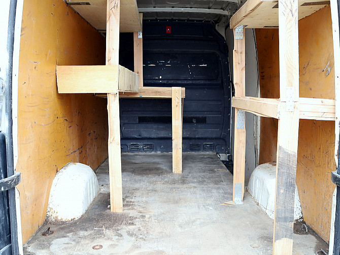 Volkswagen Crafter Van 2.5 TDI 100kW Таллин - изображение 8