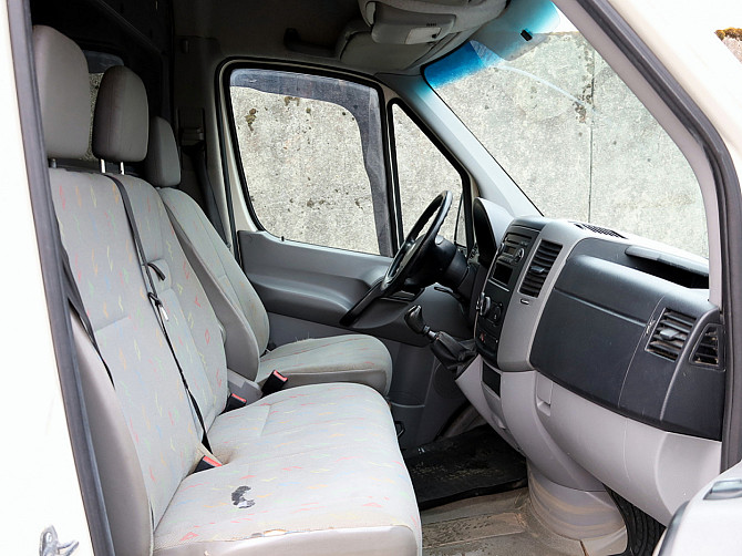 Volkswagen Crafter Van 2.5 TDI 100kW Таллин - изображение 6