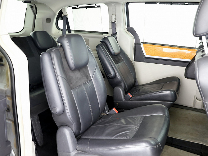 Chrysler Grand Voyager Limited ATM 2.8 CRD 120kW Таллин - изображение 7