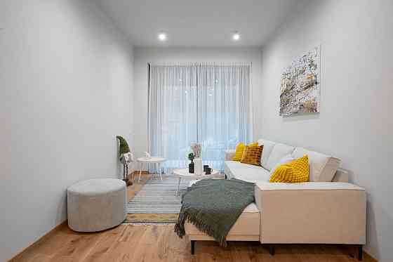 Pilna cikla iekšējās apdares un krāsošanas darbu komanda lieliem projektiem un privātmājām.... Рига