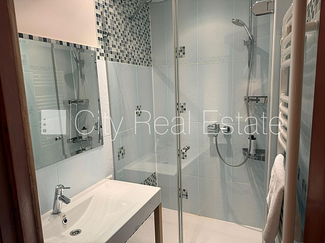 Фасадный дом, реставрированный дом, благоустроенная озеленённая территория, Рига - изображение 20