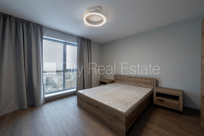 Новостройка, энергоэффективный дом, территория обнесена забором, места для Рига - изображение 16